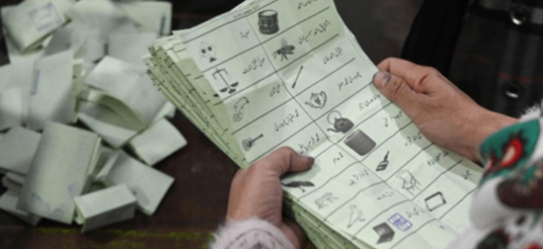 पाकिस्तान में ‘जनरलों’ पर केंद्रित आम चुनाव: झटका, हैरानी और पारंपरिक हेरा-फेरी!