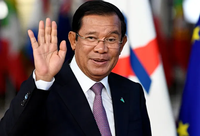 कंबोडिया की विदेश नीति किस ओर जा रही है?