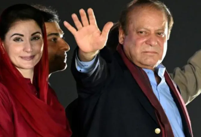 ‘नवाज़ शरीफ़ की वतन वापसी के साथ ही गर्म हुई पाकिस्तान की राजनीति’