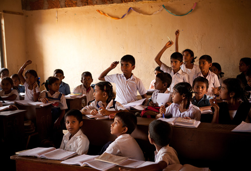 स्कूली शिक्षा में सुधार के लिए ‘स्वच्छ भारत’ जैसी पहल की जरूरत