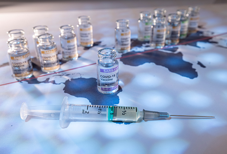 वैक्सीन की उपलब्धता में समानता सुनिश्चित करने के लिए पेटेंट और प्रतिस्पर्धा क़ानूनों के तहत अनिवार्य लाइसेंस