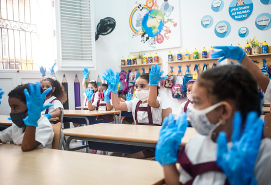 ब्राज़ील में कोविड-19: महामारी के दौरान बच्चों का बचाव, नतीजे और ज़रूरी उपाय