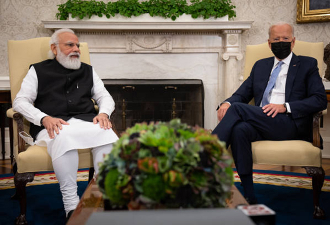 क्या सही दिशा की तरफ़ बढ़ रहे हैं भारत-अमेरिका संबंध?  