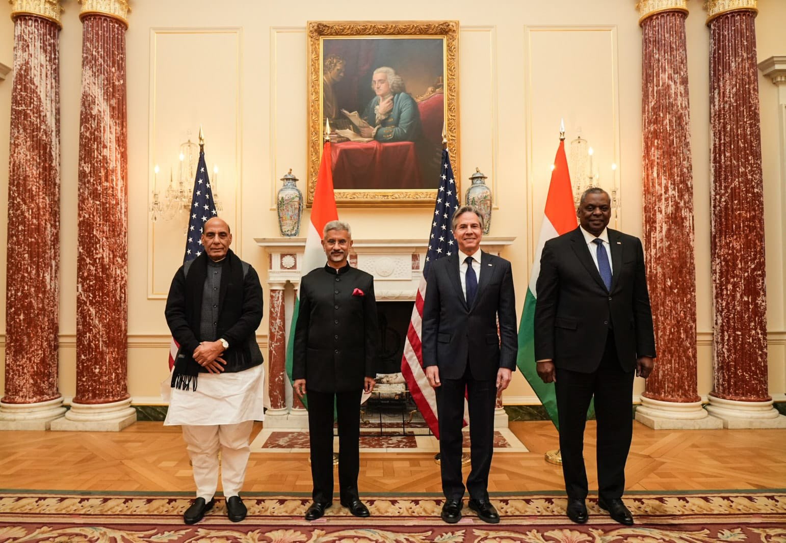 यूरोप में युद्ध: भांडे फूटे पड़ोसी के…!