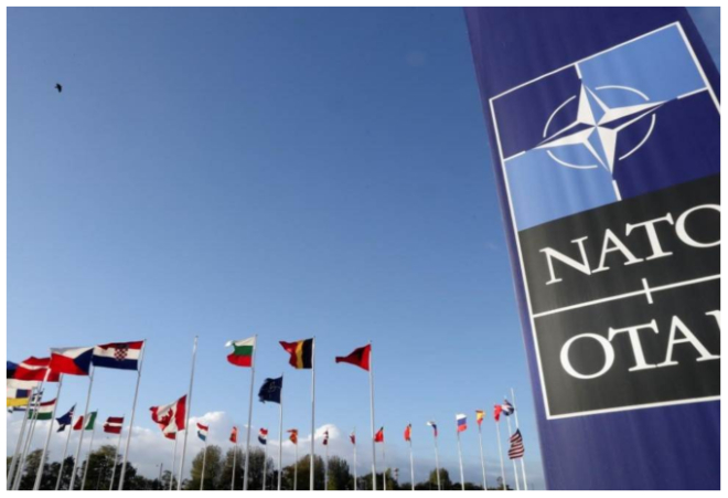 NATO vs Russia: क्‍या परमाणु युद्ध की ओर बढ़ रहा है यूक्रेन संकट?  