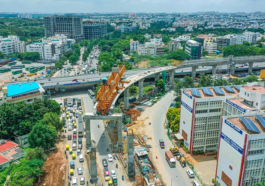 पुणे आणि बंगळूरू शहरे खरचं राहण्यायोग्य राहिलीत का? – एक आढावा