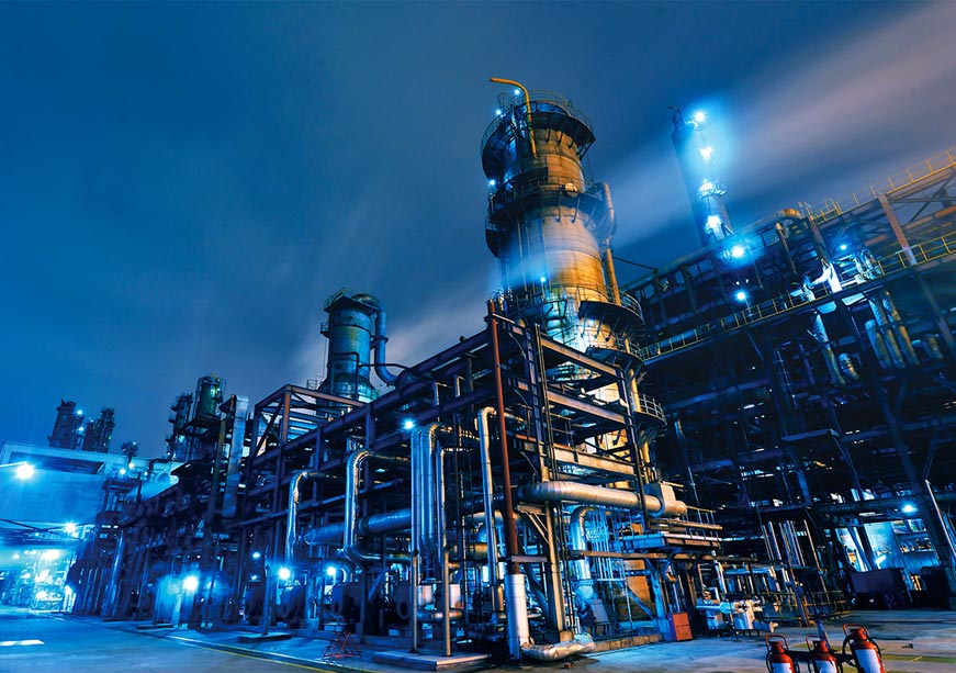 Peak Oil Production in the US: Implications for the Oil Market  
