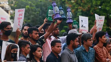 Power crisis in Bangladesh: बांग्लादेश में गहरे बिजली संकट का आर्थिक और रणनीतिक प्रभाव