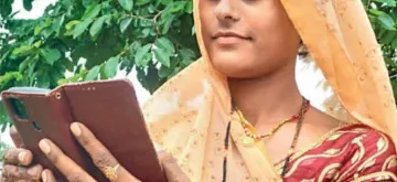 सपना झा: ललितपुर में डिजिटल साक्षरता की इबारत लिखने वाली सशक्त महिला!  