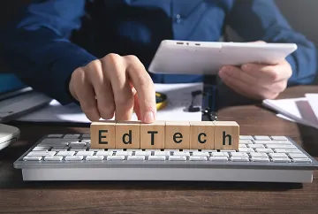 “एक जवाबदेह एडटेक (EdTech) तंत्र की स्थापना की ज़रूरत”