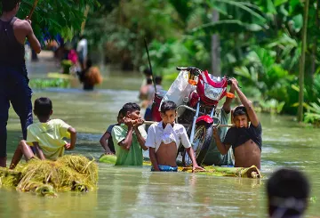 असम पर बारिश के देवता का अभिशाप: जलवायु परिवर्तन की चुनौतियां