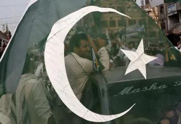 आंतरराष्ट्रीय आर्थिक व्यवहारांचा असंतुलित ताळेबंद: पाकिस्तानचे दुष्टचक्र