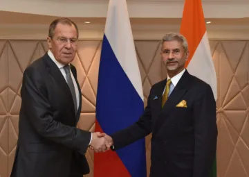 “असामान्य हालात” में आगे बढ़ते भारत-रूस रिश्ते