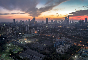 क्या मुंबई देश की पहली रात की नगरी बनने को तैयार?  