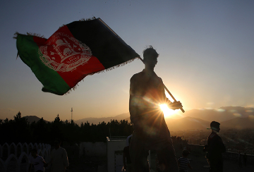 अफ़ग़ानिस्तान की त्रासदी के पीछे विकट समीकरण  