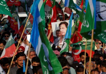 पाकिस्तान मध्ये सार्वत्रिक निवडणुकीनंतरचा गोंधळ  