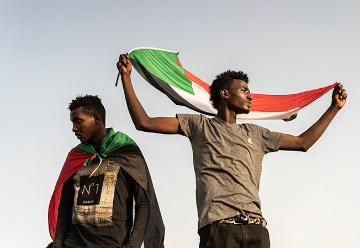 सूडान में अभूतपूर्व राजनीतिक परिवर्तन के क्या मायने हैं  