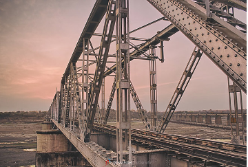 भविष्य से जोड़ने वाले पुल – वैकल्पिक कनेक्टिविटी के प्रतीक और उनके भू-राजनीतिक प्रभाव  
