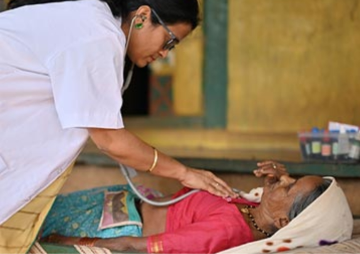 भारत की बुज़ुर्ग महिलाओं में जेंडर के आधार पर गैर-संचारी बीमारियों की बहुलता: एक विश्लेषण  