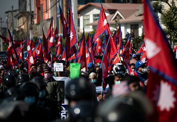 क्या नेपाल में लोकतंत्र पुनः स्थापित हो सकता है?  