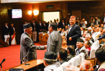 मध्यावधि चुनाव की ओर बढ़ता नेपाल.. बढ़ा राजनीतिक संकट  