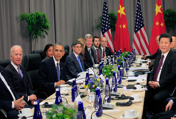 बाइडेन की चीन नीति: ओबामा के रुख़ में सुधार से लेकर ट्रंप की नीतियों को जारी रखने तक  