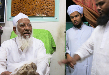 बांग्लादेश में बढ़ते इस्लामिक कट्टरवाद के ख़तरे को डिकोड करना  