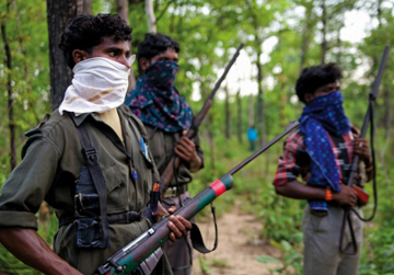 माओवाद्यांच्या बंडखोरीविरूद्ध लढा
