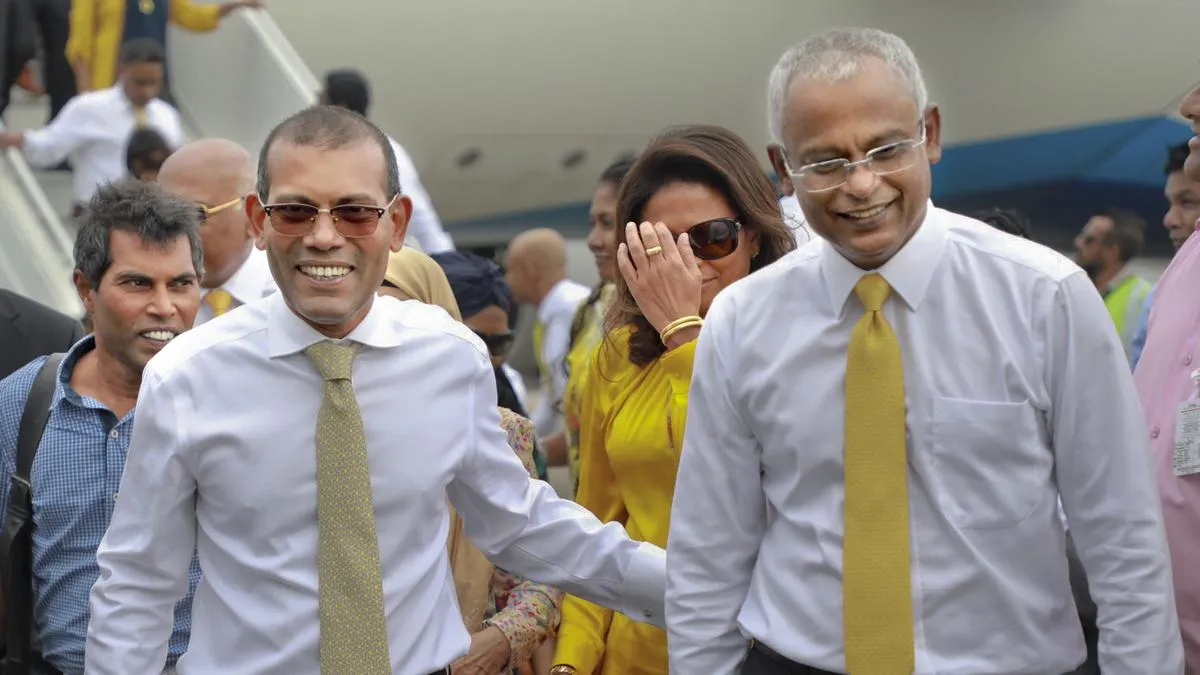 Maldives: Nasheed quits MDP